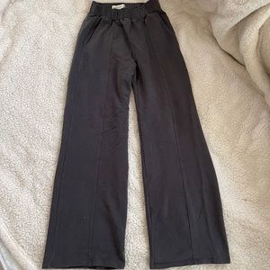 Abercrombie & Fitch wide leg sweat pant